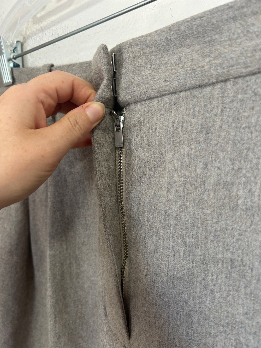 Aritzia Wilfred The Effortless Pant
Wool cashmere relaxed wide-leg trousers 12 - Picture 5 of 11